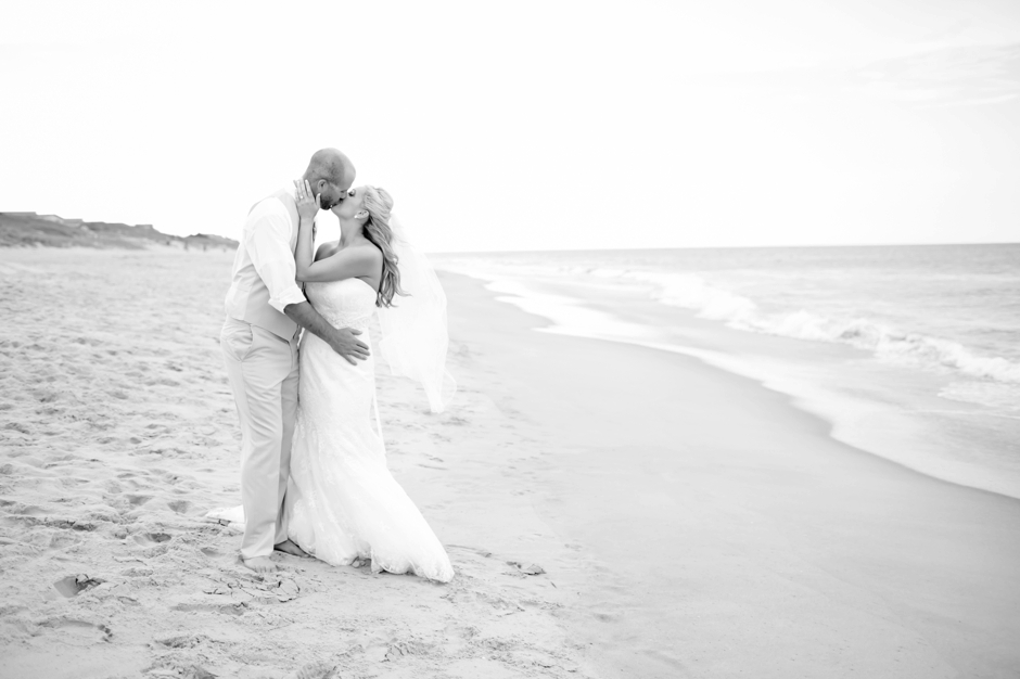 26A-Village-Beach-Club-Outer-Banks-North-Carolina-Wedding-Photo-1116