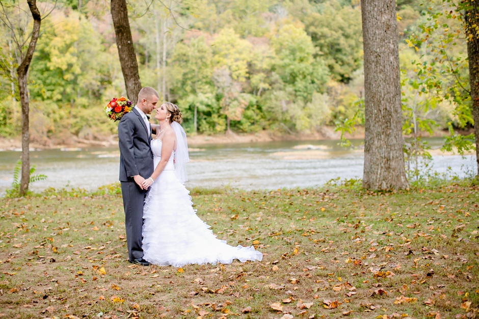 28A-Clore-Brothers-River-Fall-Wedding-Andrea-Jimmy-1080