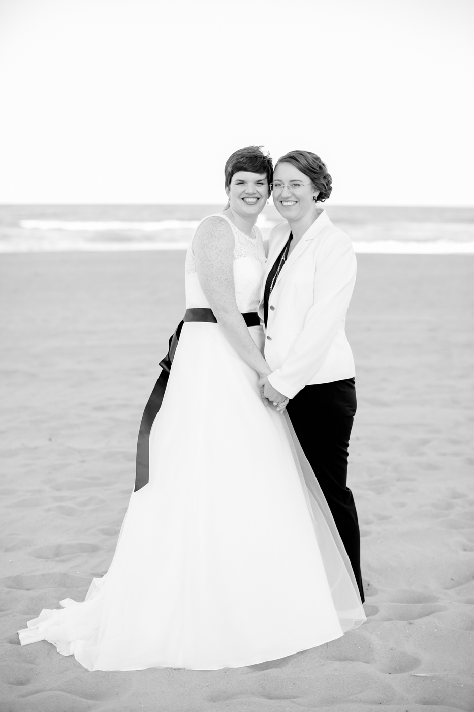 7A-Virginia-Beach-Same-Sex-Wedding-Laura-Caitlin-Watermans-1066