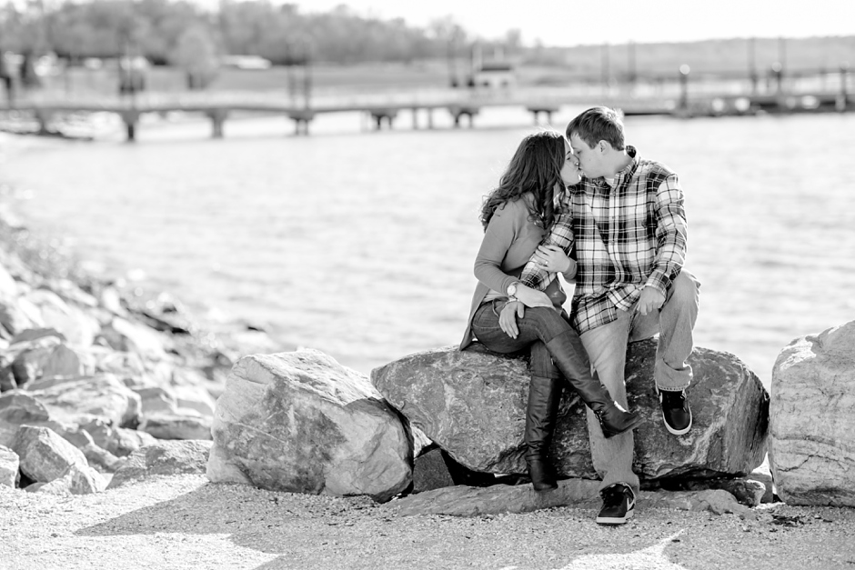 6A-National-Harbor-Engagement-Session-Brittany-Josh4615