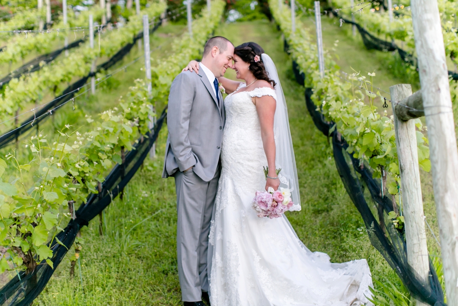 33A-Potomac-Point-Winery-Wedding-Claire-Ryan-1222