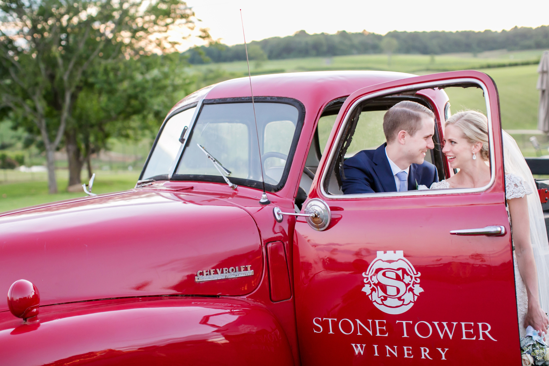 58A-Stone-Tower-Winery-Summer-Wedding-GG-1211
