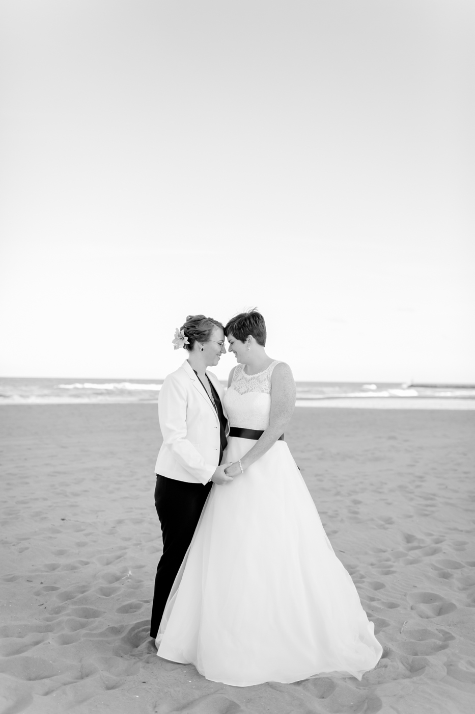 2A-Virginia-Beach-Same-Sex-Wedding-Laura-Caitlin-Watermans-1057
