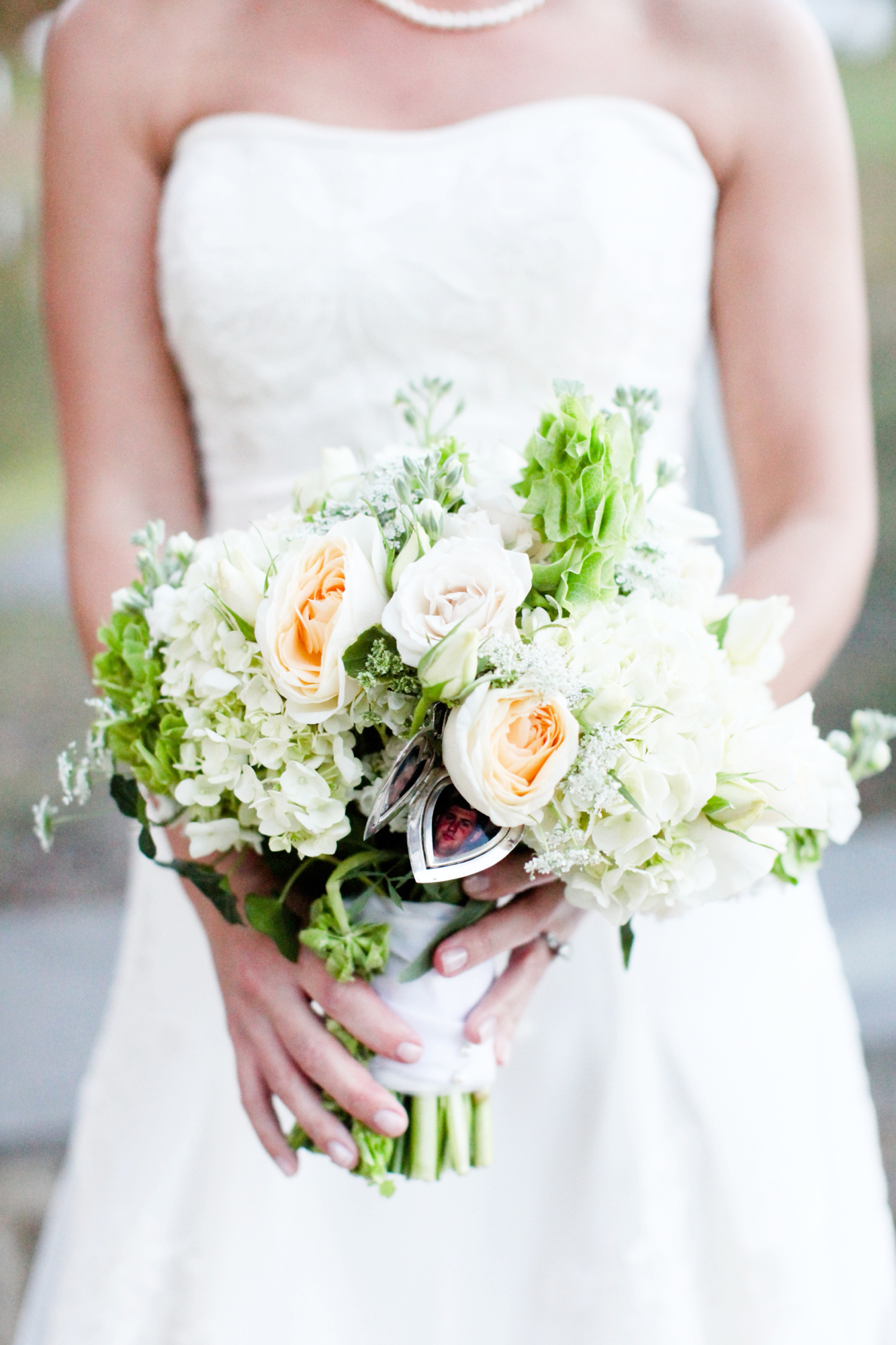 Neutral-Wedding-Bouquet-Inspiration-Flowers-Bridal-Bridesmaids404